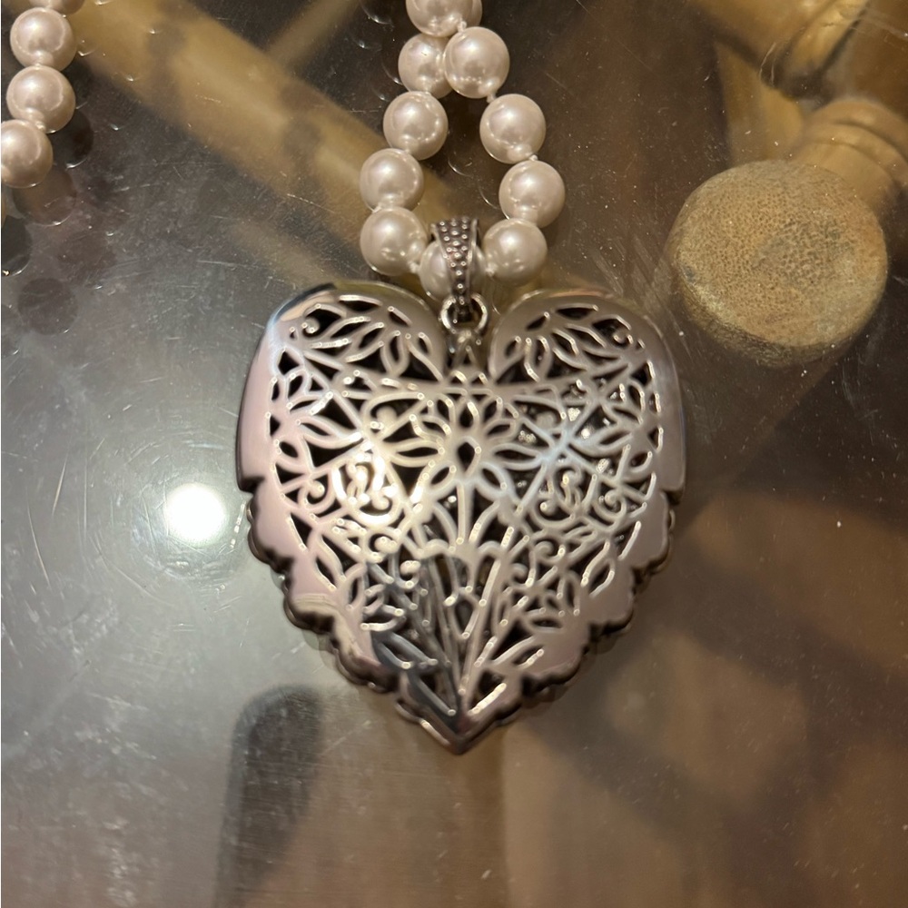 Brighton Silver and Pearl Necklace NEW - Picture 2 of 3